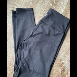 Zyia Black Venom Light & Tight Leggings